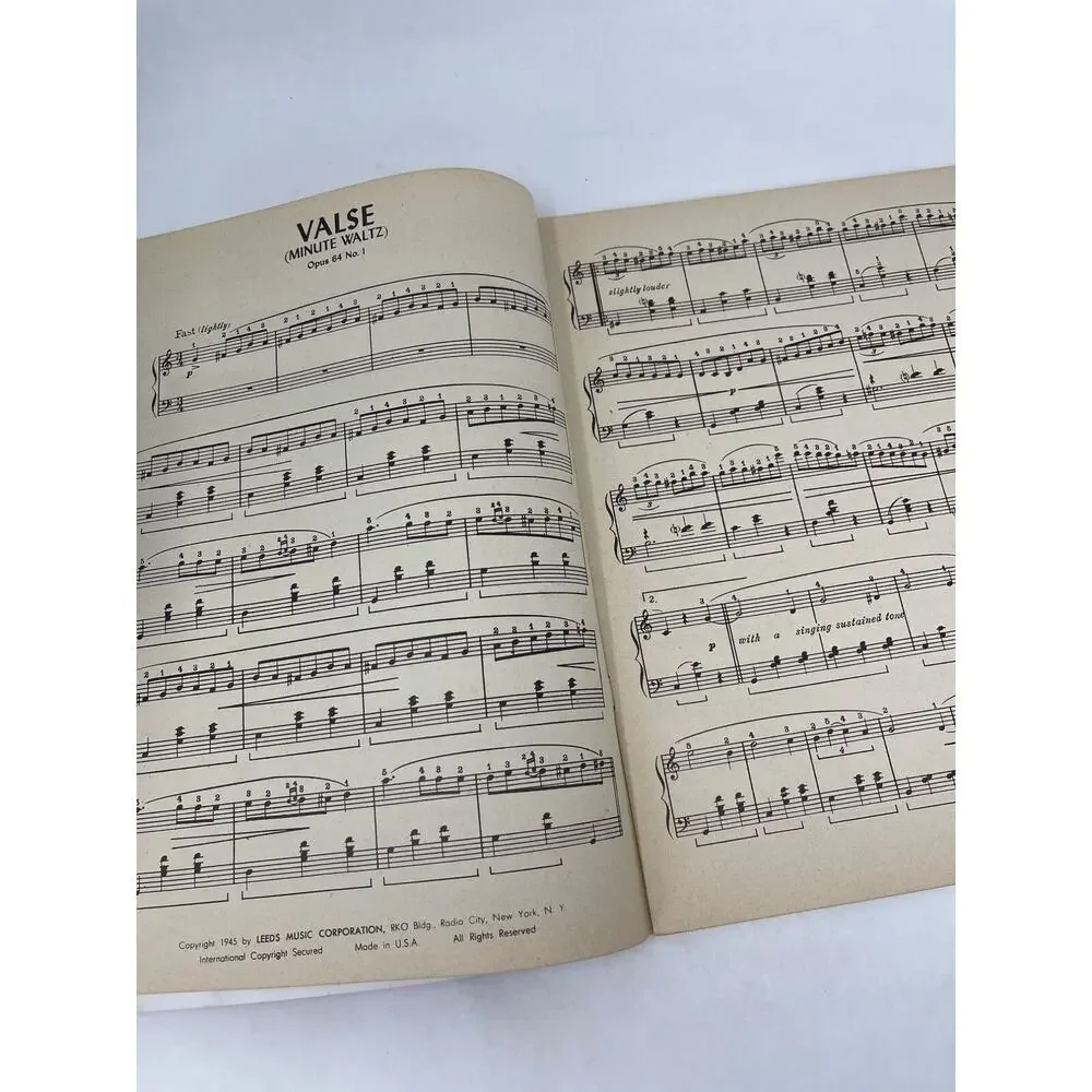 1945 Vintage Souvenir Album of Piano Music by Frederic Chopin Song Book‎